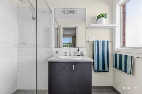 Property photo of 19 Rodger Drive Colac VIC 3250