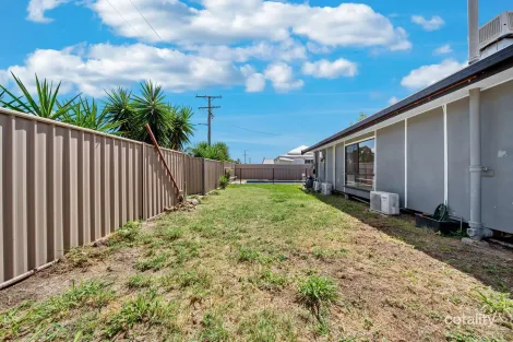 Property photo of 28 Church Lane Emerald QLD 4720