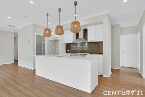 Property photo of 62 Malone Circuit Deanside VIC 3336