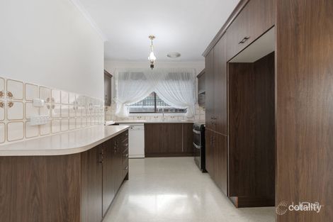 Property photo of 16 Moffatt Crescent Hoppers Crossing VIC 3029