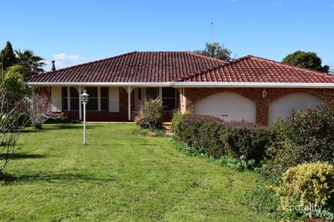 Property photo of 23 Bowditch Crescent Parkes NSW 2870