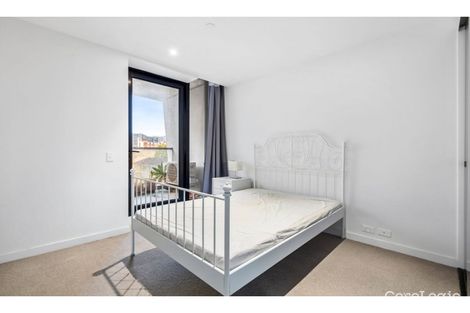 Property photo of 412/77 Queens Road Melbourne VIC 3004