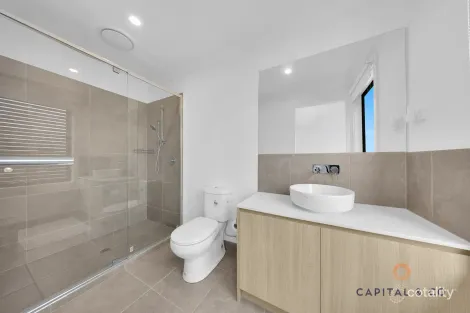 Property photo of 23 Bergamot Boulevard Mickleham VIC 3064