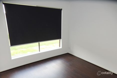 28 Genevieve Cct, Cranbourne East, VIC 3977