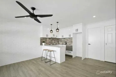 1/400 Cypress Tce N, Palm Beach, QLD 4221