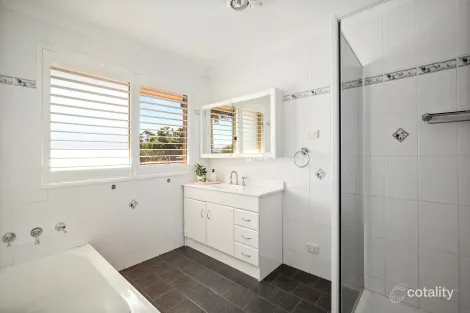 Property photo of 24 Clarence Court Berkeley NSW 2506