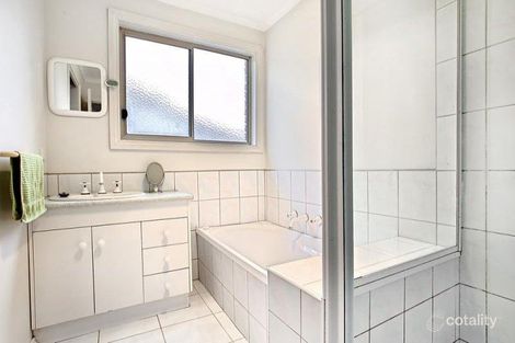 Property photo of 2/18 Anama Street Greensborough VIC 3088