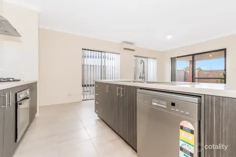Property photo of 10 Crouch Place Canning Vale WA 6155