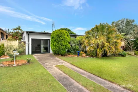 Property photo of 45 Pacific Crescent Evans Head NSW 2473