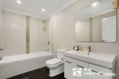 Property photo of 15 Crossley Avenue McGraths Hill NSW 2756