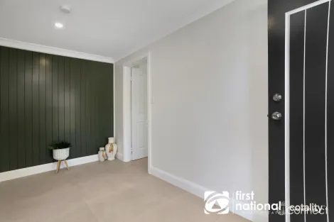 Property photo of 15 Crossley Avenue McGraths Hill NSW 2756