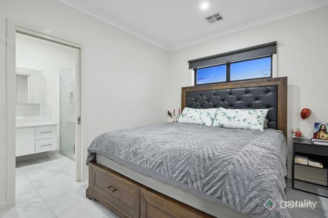 2/9 Monteith Cres, Endeavour Hills, VIC 3802