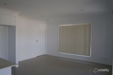 Property photo of 5 Lindwall Court Springfield Lakes QLD 4300