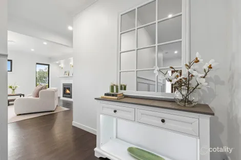 Property photo of 1 Locmor Drive Brown Hill VIC 3350