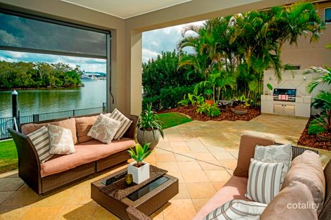 Property photo of 1677 Riverdale Drive Hope Island QLD 4212