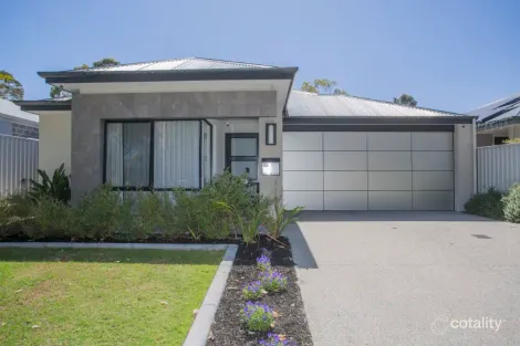 Property photo of 11 Larapinta Parkway Wanneroo WA 6065