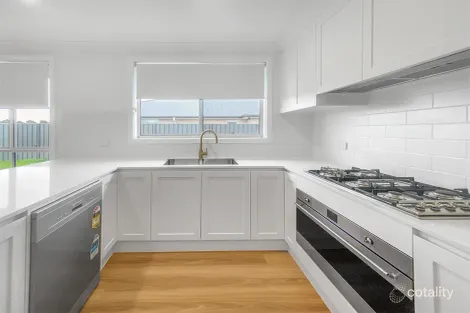 Property photo of 1 Orchard Court Caerleon NSW 2850