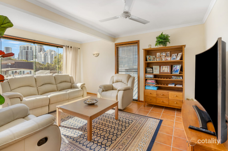 26 Surfers Ave, Mermaid Waters, QLD 4218