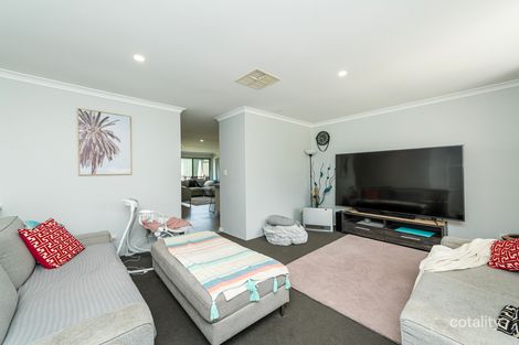 Property photo of 7 Mangrove Circuit Banksia Grove WA 6031