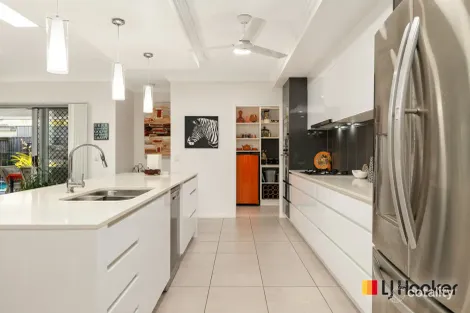 Property photo of 3 Leaward Boulevard Pialba QLD 4655