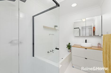 Property photo of 4/166 Albany Street Point Frederick NSW 2250