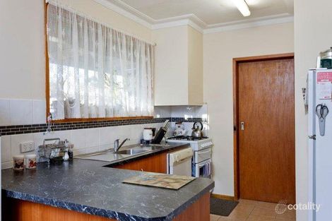 Property photo of 5 Bowles Street Kangaroo Flat VIC 3555