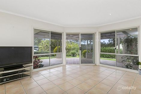 Property photo of 3 Parklane Terrace Brookfield QLD 4069