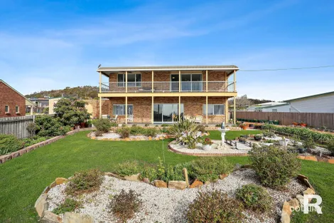 56 Tasman Hwy, Bicheno, TAS 7215