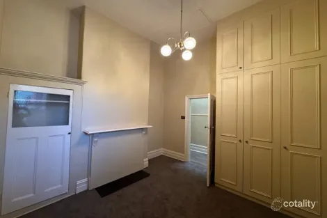 Property photo of 68 Upton Road Windsor VIC 3181