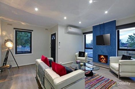 Property photo of 86 Boldrewood Parade Reservoir VIC 3073