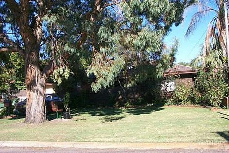 64 Ravenslea Dr, Parkwood, WA 6147