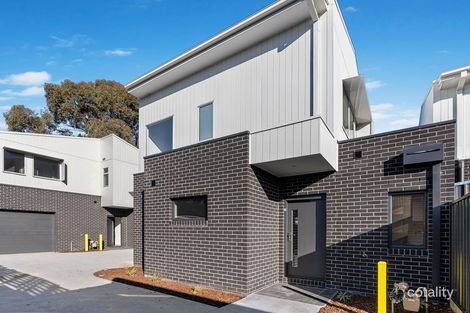 2/11 Paul St, Doncaster, VIC 3108