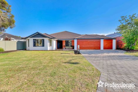 Property photo of 4 Chapel Way Piara Waters WA 6112