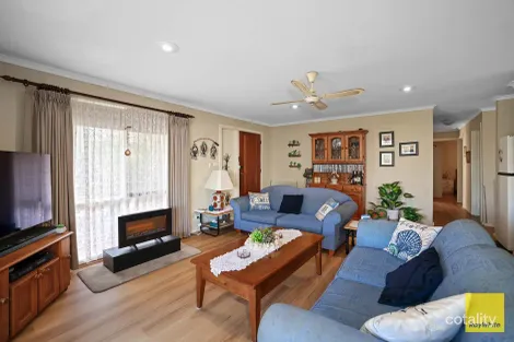 Property photo of 50 Harbour View Sandy Point VIC 3959