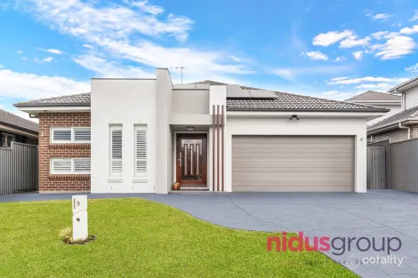 Property photo of 9 Camerino Place Plumpton NSW 2761