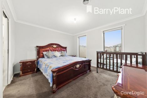 Property photo of 19 Zenith Street Pakenham VIC 3810