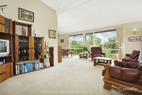 Property photo of 4 Kywong Road Elanora Heights NSW 2101