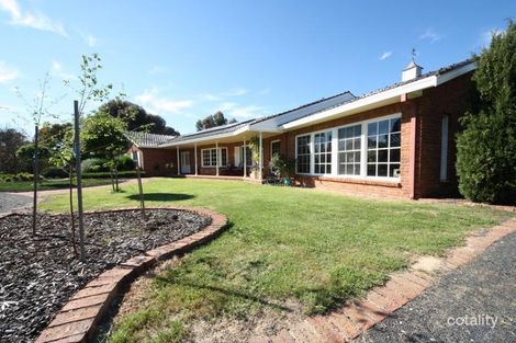 Property photo of 16 Weldon Power Court Horsham VIC 3400