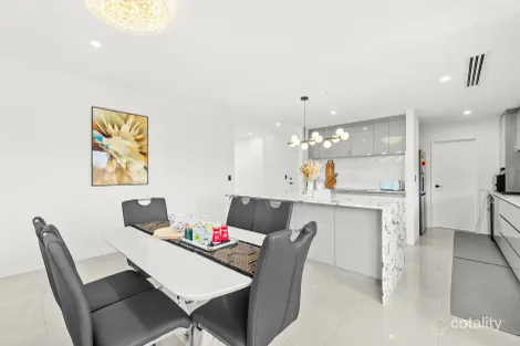 Property photo of 21 Barnevelder Bend Southern River WA 6110