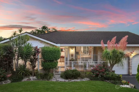 Property photo of 13 Mather Drive Bonnells Bay NSW 2264