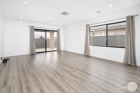 Property photo of 29 Moore Way Lucas VIC 3350
