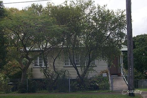 676 Cavendish Rd, Holland Park, QLD 4121