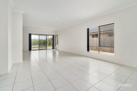 Property photo of 19 Plymouth Boulevard Spring Farm NSW 2570