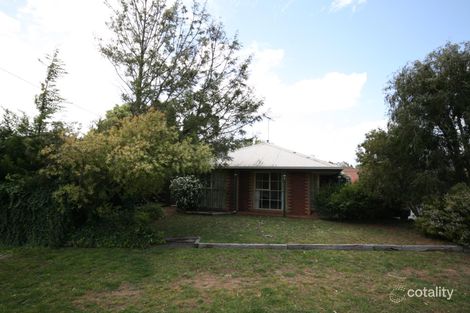 2 Cameron Cres, Lara, VIC 3212