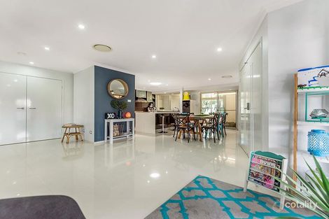 Property photo of 5 Rotorua Place Clear Island Waters QLD 4226