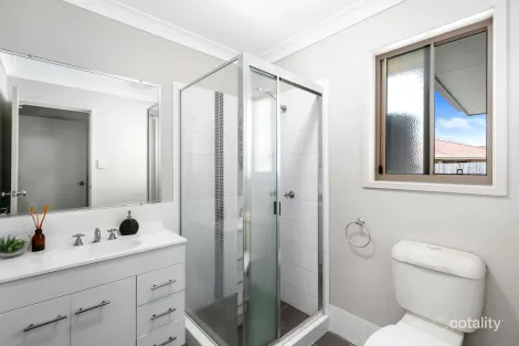 Property photo of 4 Mia Court Nikenbah QLD 4655