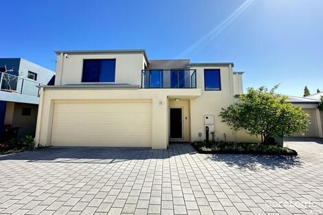 Property photo of 3/118 Huntriss Road Karrinyup WA 6018