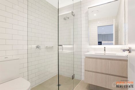 Property photo of 609/147 Ross Street Forest Lodge NSW 2037