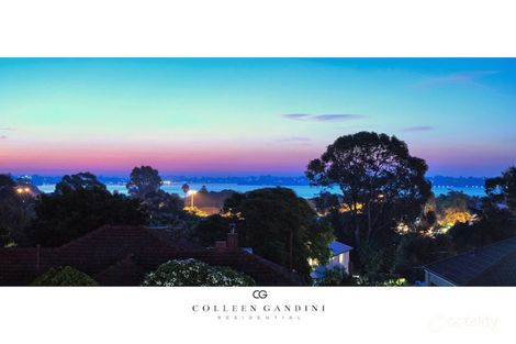 5 Hope Rd, Ardross, WA 6153