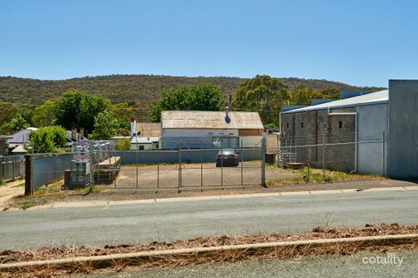 82 HOSPITAL ST, HEATHCOTE, VIC 3523